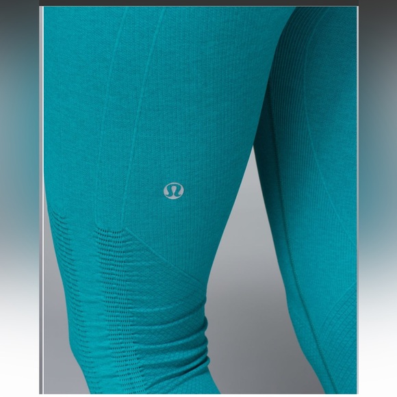 EUC LULULEMON In The Flow Crop II Heathered Real Teal Leggings - Picture 13 of 14